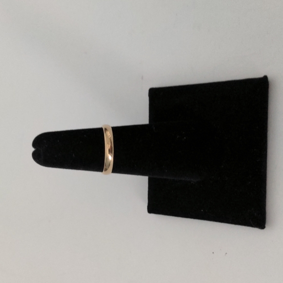 Jewelry - 14k Gold Wedding Band